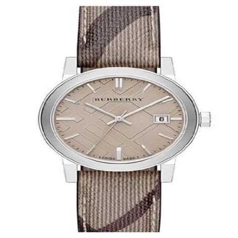 Burberry Unisex Classic Checked Analog Quartz .